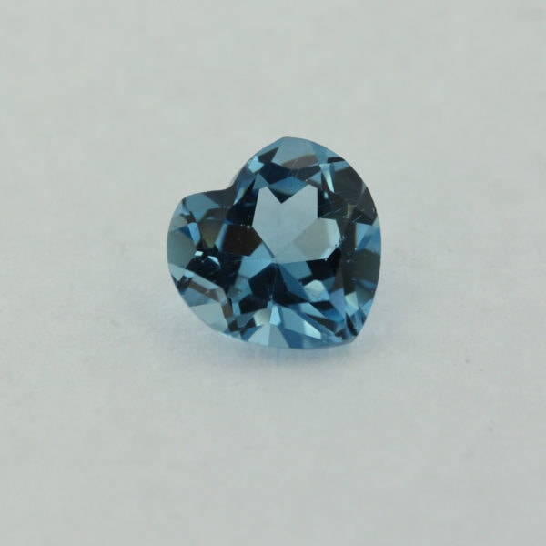 Loose Heart Shape Aquamarine CZ Gemstone Cubic Zirconia March Birthstone Front