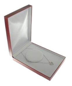 Red Leather Classic Chain Necklace Box Display Jewelry Gift Box