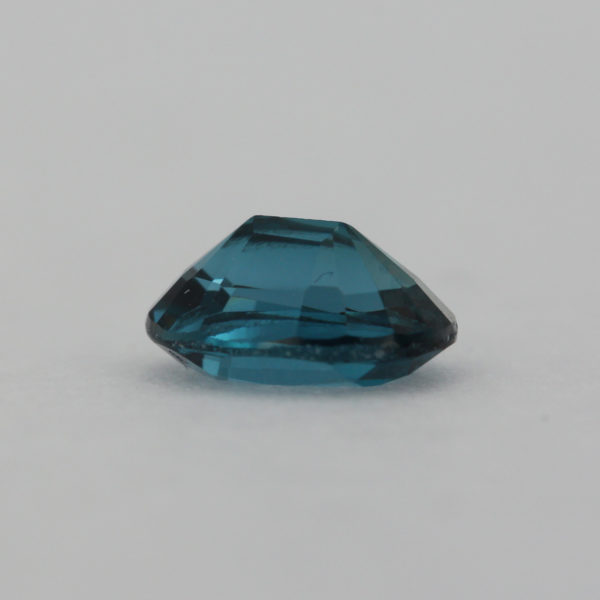 Loose Oval Cut Blue Zircon CZ Gemstone Cubic Zirconia December Birthstone Down