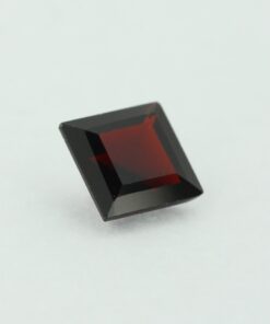 Loose Princess Cut Genuine Natural Garnet Gemstone Semi Precious January Birthstone Side